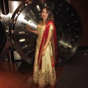 Meet your Posher, Leslie